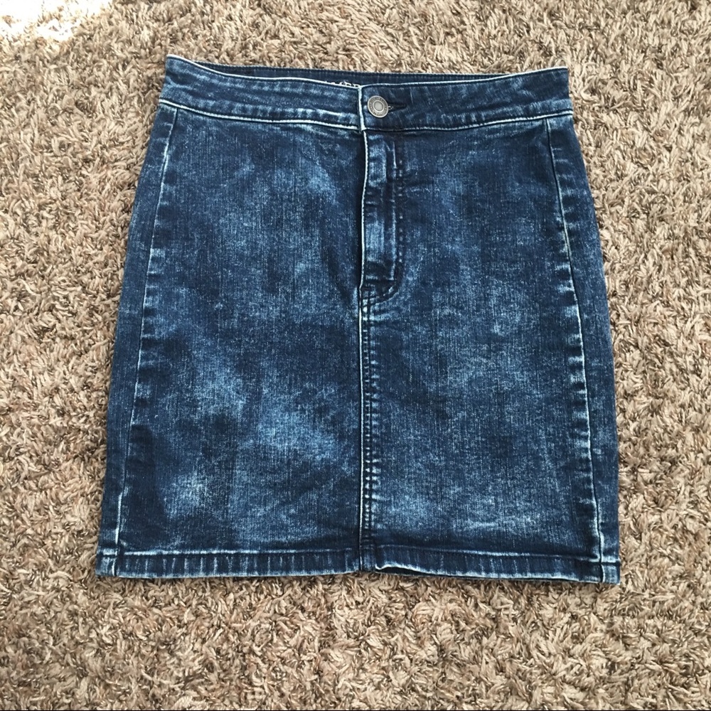 2/$18💜Pencil Denim Skirt